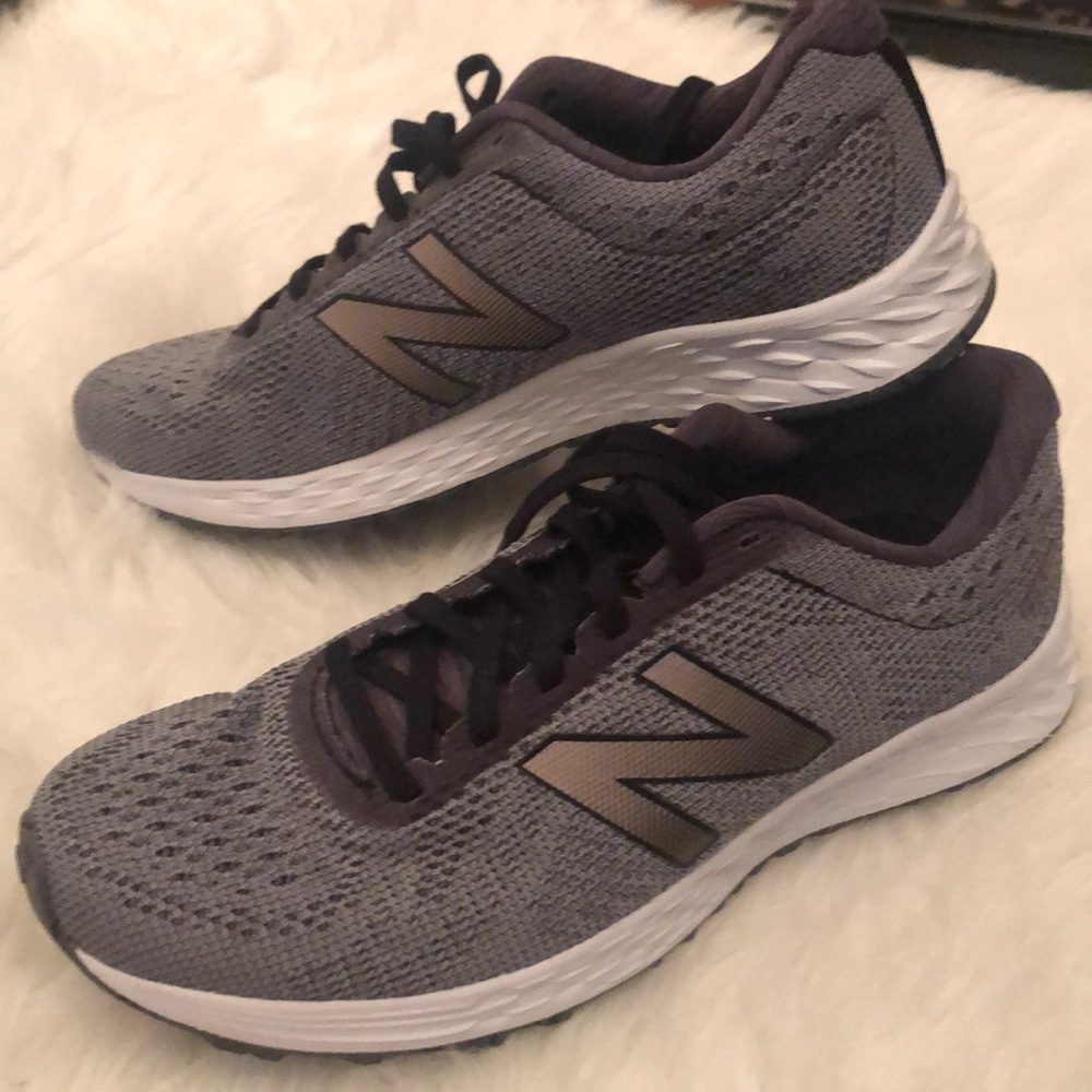 New Balance Sneakers NEW